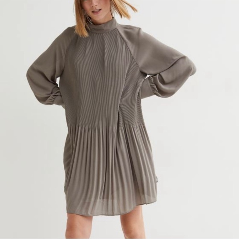 H&M Pleated Gray Dress